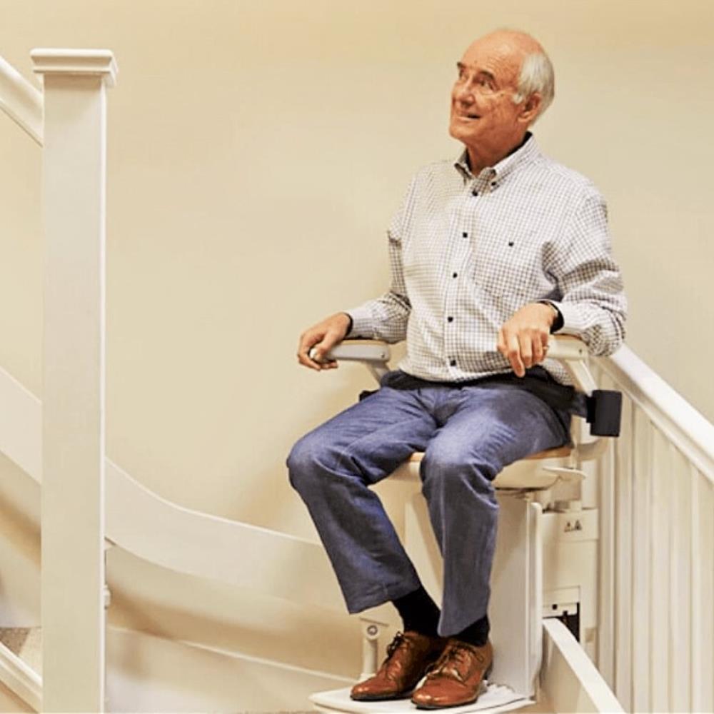 Acorn 180 Curved Stairlift