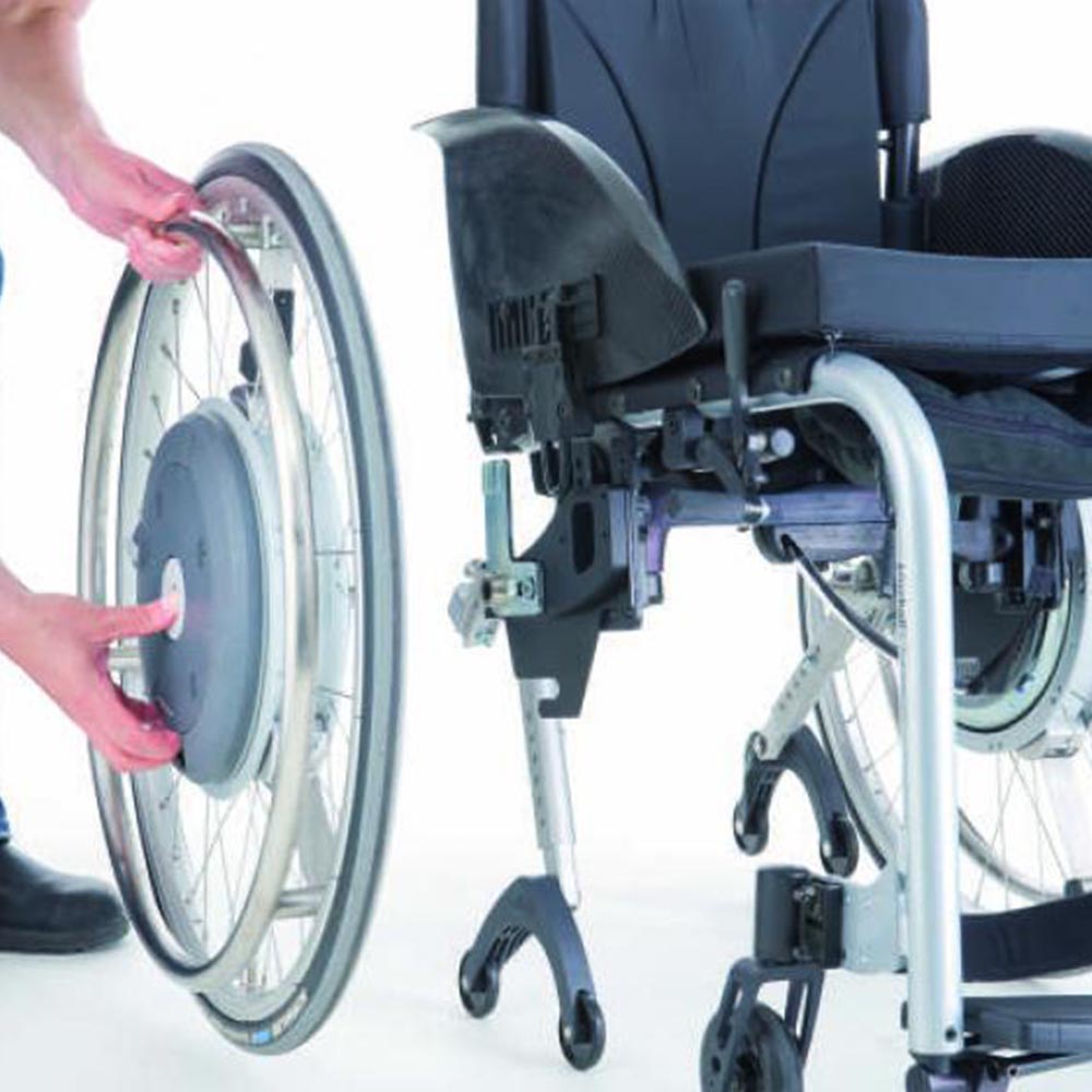 Alber e-motion M15 - Wheel Installation