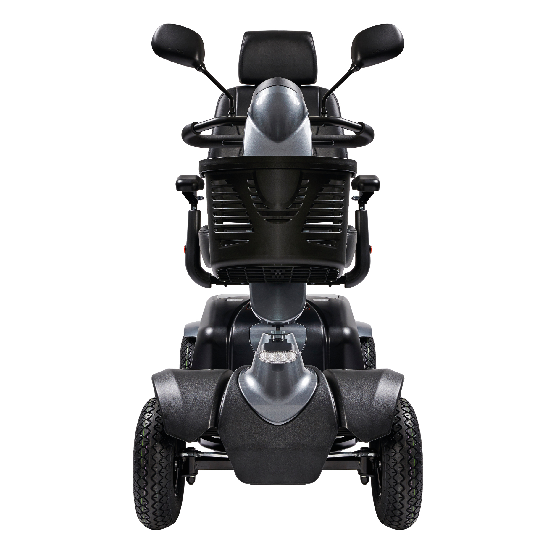 Excel Roadster DX8 Deluxe - Front view, Silver verson.