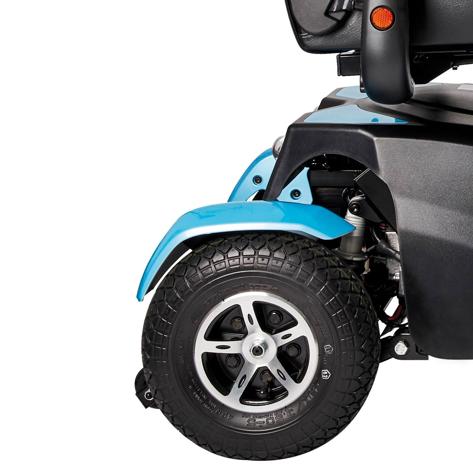 Excel Roadster DX8 Deluxe - Rear wheel detail.