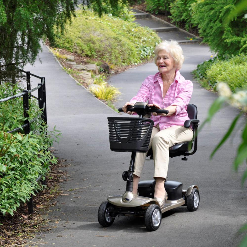 Kymco K-Lite Comfort - Lifestyle Photo 3.