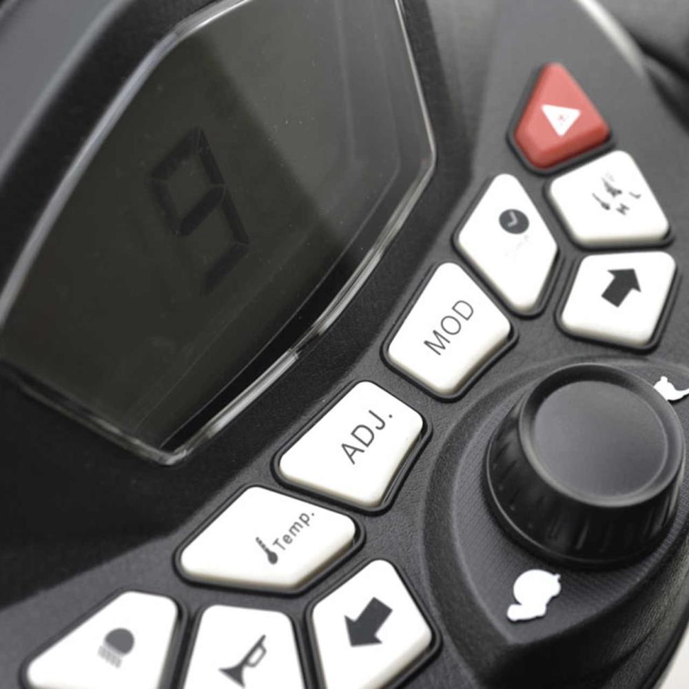 Kymco Maxer ForU - Easy, clear tiller control panel