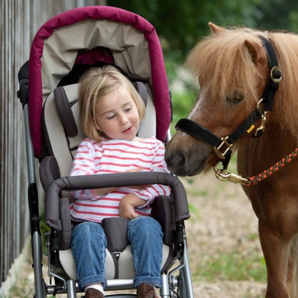 Ottobock Kimba Neo - Girl in Wheelchair with Horse.