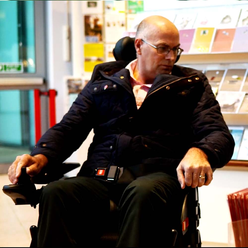 Quantum Q4 Powerchair - Lifestyle photo