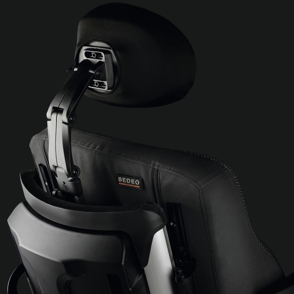 Quickie Q700 M Sedeo Pro - Headrest detail