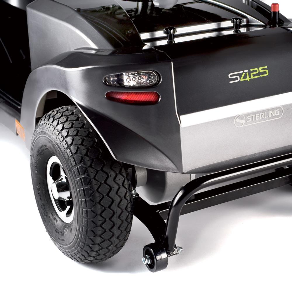 Sterling S425 - All round suspension.